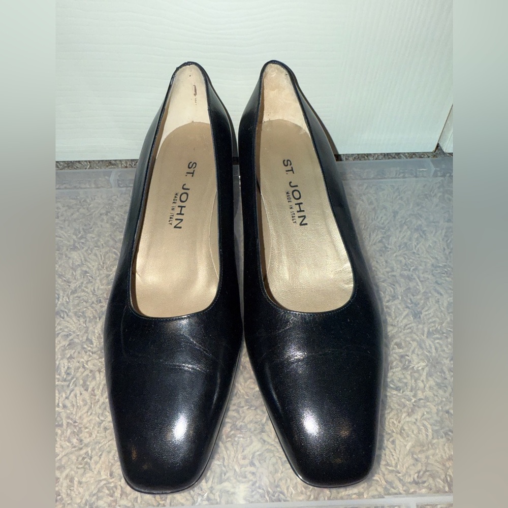 St. John Black Leather 2in Block Heel Pumps Women's Shoes Size 9.5 narrow